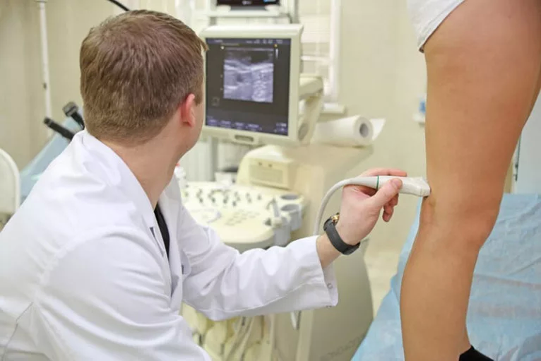 Pacientam tiek lūgts veikt diagnostiku